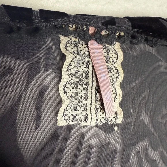 Maeve Anthropologie Velvet Burnout Kimono Cardigan Black Rose Geometric Duster M - Picture 2 of 9